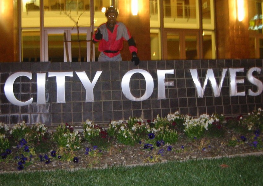 Brian at West Sacramento City Hall on the January 26, 2004 Monday Night Skate.