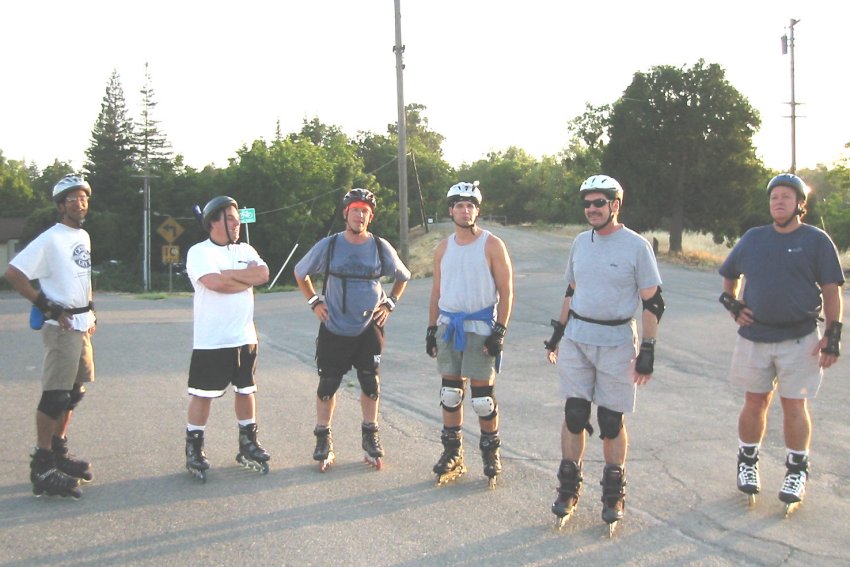 Brian, Mitchell, Craig, Will, Gordon, and John regroup near Captain's Table on the May 24, 2004 Monday Night Skate.